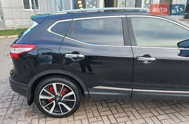 Внедорожник / Кроссовер Nissan Qashqai 2014 в 