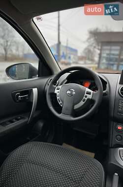 Позашляховик / Кросовер Nissan Qashqai 2008 в Сумах