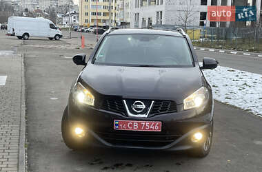 Позашляховик / Кросовер Nissan Qashqai 2012 в Стрию