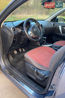 Внедорожник / Кроссовер Nissan Qashqai 2009 в 