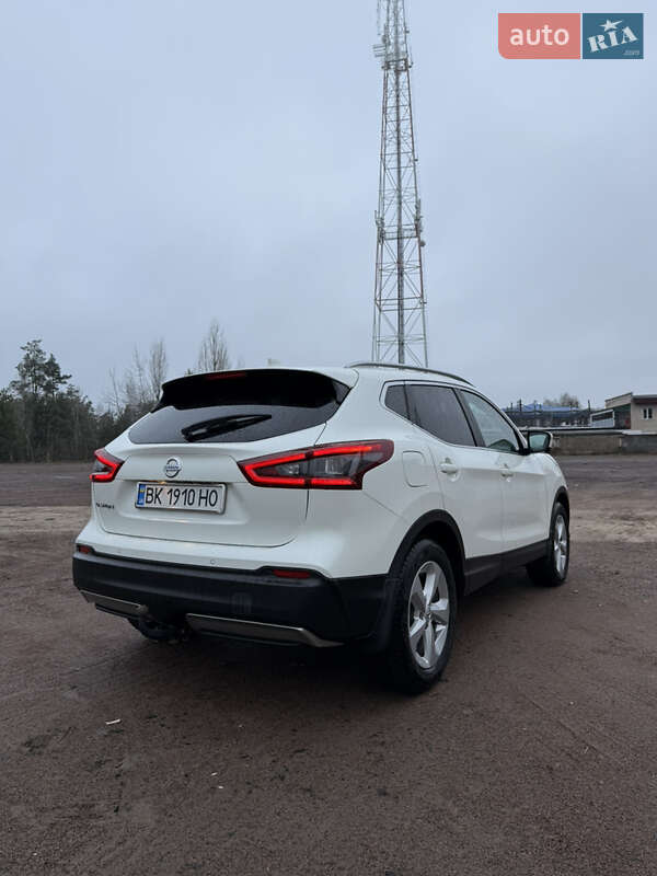 Внедорожник / Кроссовер Nissan Qashqai 2017 в Заречном