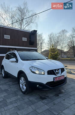 Позашляховик / Кросовер Nissan Qashqai 2012 в Тячеві