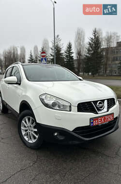 Позашляховик / Кросовер Nissan Qashqai 2010 в Миргороді