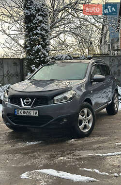 Внедорожник / Кроссовер Nissan Qashqai 2010 в Хмельницком