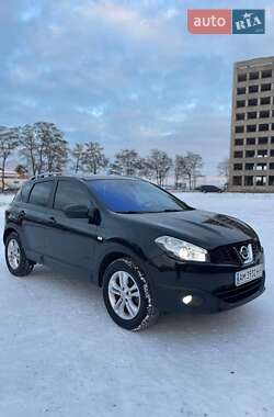 Позашляховик / Кросовер Nissan Qashqai 2010 в Тернополі