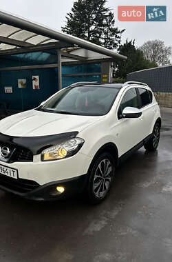 Внедорожник / Кроссовер Nissan Qashqai 2011 в Черновцах