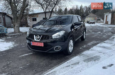 Позашляховик / Кросовер Nissan Qashqai 2012 в Гребінці