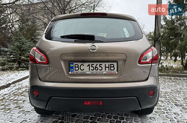 Внедорожник / Кроссовер Nissan Qashqai 2013 в Золочеве