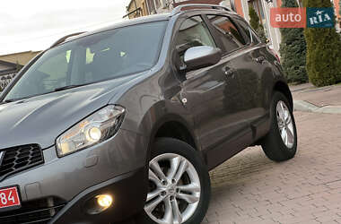 Внедорожник / Кроссовер Nissan Qashqai 2011 в Стрые