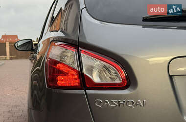 Внедорожник / Кроссовер Nissan Qashqai 2011 в Стрые