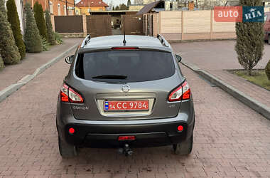 Внедорожник / Кроссовер Nissan Qashqai 2011 в Стрые