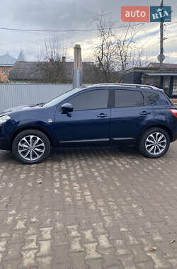 Внедорожник / Кроссовер Nissan Qashqai 2010 в Черновцах