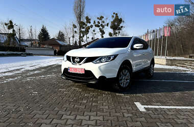 Позашляховик / Кросовер Nissan Qashqai 2015 в Вінниці