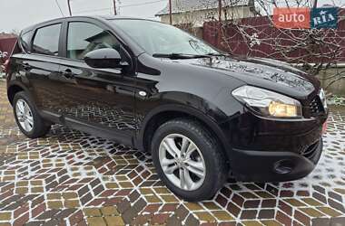 Позашляховик / Кросовер Nissan Qashqai 2011 в Стрию