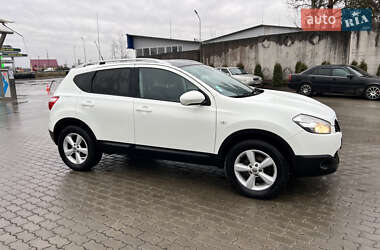 Внедорожник / Кроссовер Nissan Qashqai 2011 в Сарнах