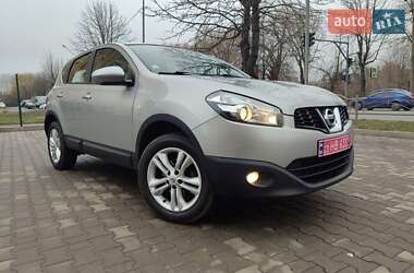 Позашляховик / Кросовер Nissan Qashqai 2012 в Луцьку