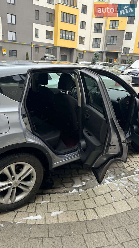 Позашляховик / Кросовер Nissan Qashqai 2011 в Івано-Франківську