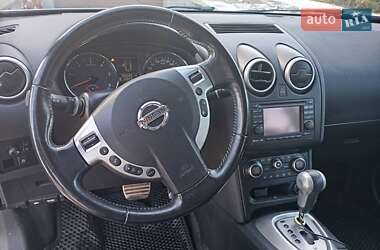 Позашляховик / Кросовер Nissan Qashqai 2011 в Чернівцях