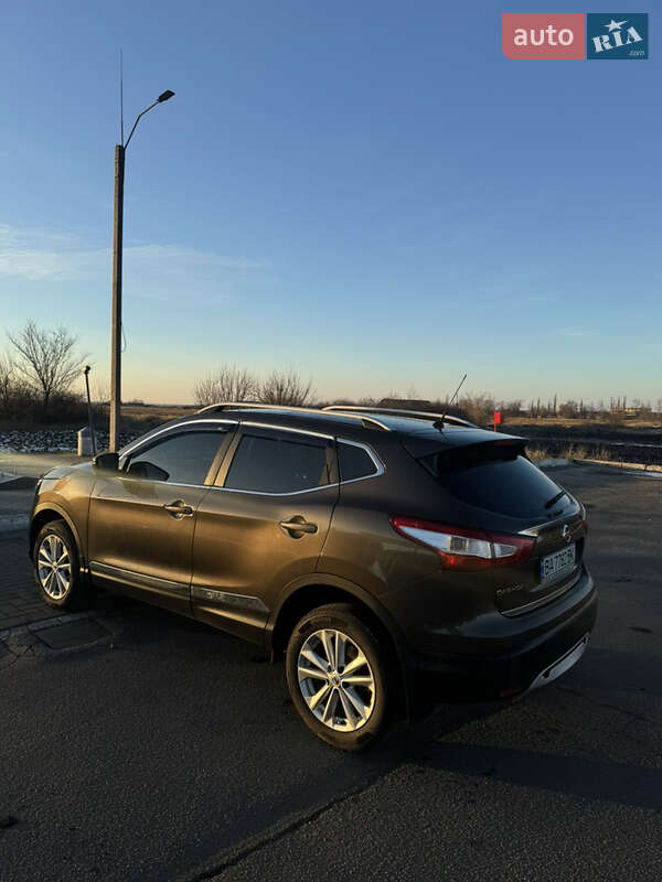 Внедорожник / Кроссовер Nissan Qashqai 2016 в Малой Виске