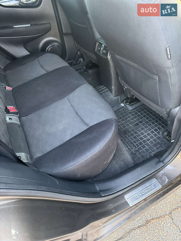 Внедорожник / Кроссовер Nissan Qashqai 2016 в Малой Виске