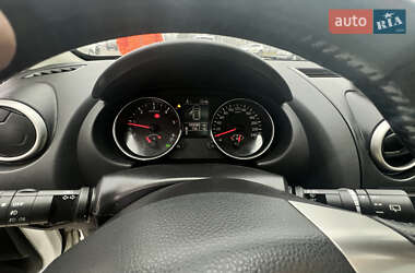 Внедорожник / Кроссовер Nissan Qashqai 2013 в 