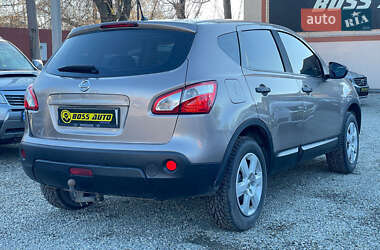 Внедорожник / Кроссовер Nissan Qashqai 2010 в 