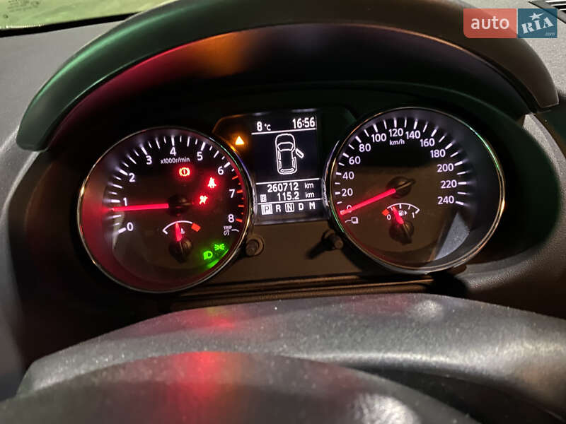 Позашляховик / Кросовер Nissan Qashqai 2011 в Стрию