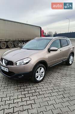 Позашляховик / Кросовер Nissan Qashqai 2010 в Рожище