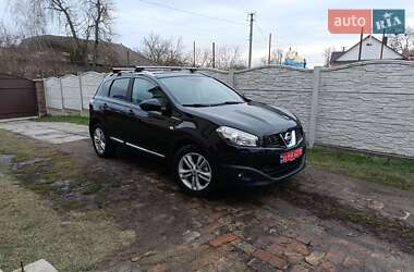 Позашляховик / Кросовер Nissan Qashqai 2012 в Гощі