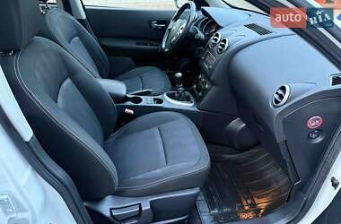 Внедорожник / Кроссовер Nissan Qashqai 2010 в 