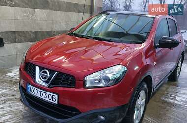 Позашляховик / Кросовер Nissan Qashqai 2013 в Харкові