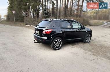 Позашляховик / Кросовер Nissan Qashqai 2011 в 