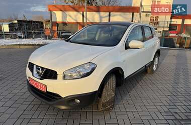 Позашляховик / Кросовер Nissan Qashqai 2010 в Калуші