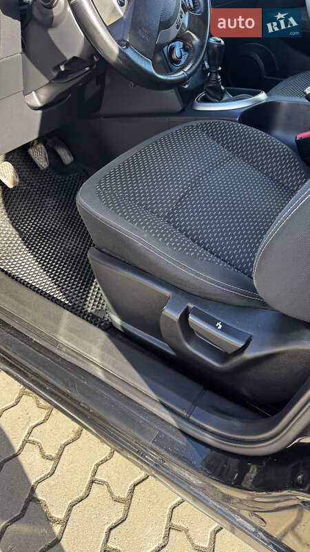 Внедорожник / Кроссовер Nissan Qashqai 2009 в Яворове