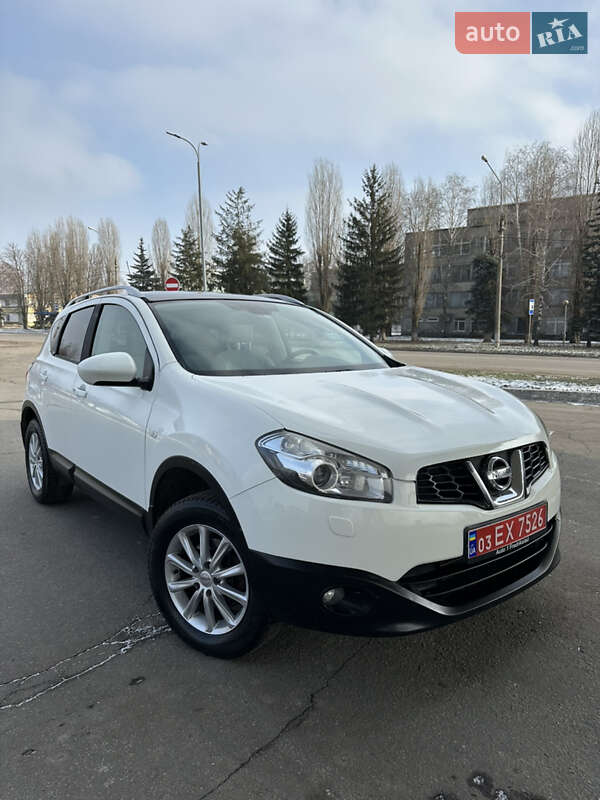 Позашляховик / Кросовер Nissan Qashqai 2010 в Миргороді