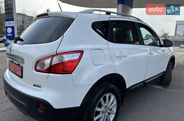 Позашляховик / Кросовер Nissan Qashqai 2010 в Миргороді