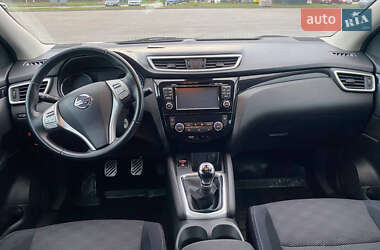 Внедорожник / Кроссовер Nissan Qashqai 2014 в 