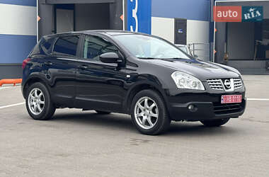 Позашляховик / Кросовер Nissan Qashqai 2010 в Рівному