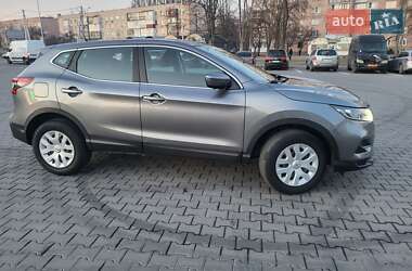 Внедорожник / Кроссовер Nissan Qashqai 2018 в 