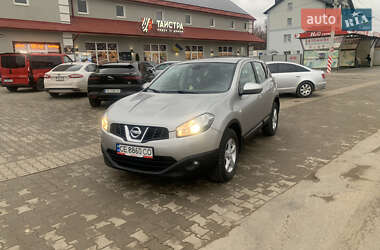 Позашляховик / Кросовер Nissan Qashqai 2013 в Чернівцях