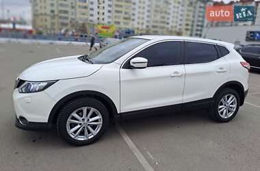 Внедорожник / Кроссовер Nissan Qashqai 2014 в Ивано-Франковске