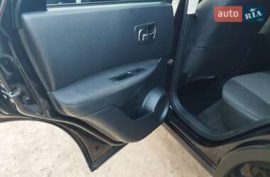 Внедорожник / Кроссовер Nissan Qashqai 2011 в 