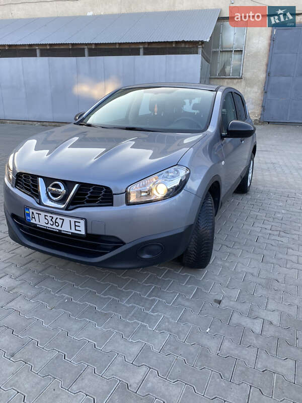 Внедорожник / Кроссовер Nissan Qashqai 2011 в Ивано-Франковске