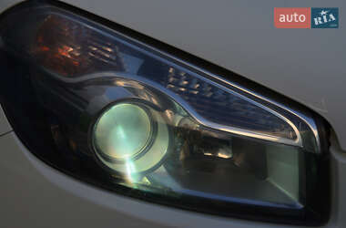 Внедорожник / Кроссовер Nissan Qashqai 2011 в 