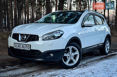 Позашляховик / Кросовер Nissan Qashqai 2010 в Києві