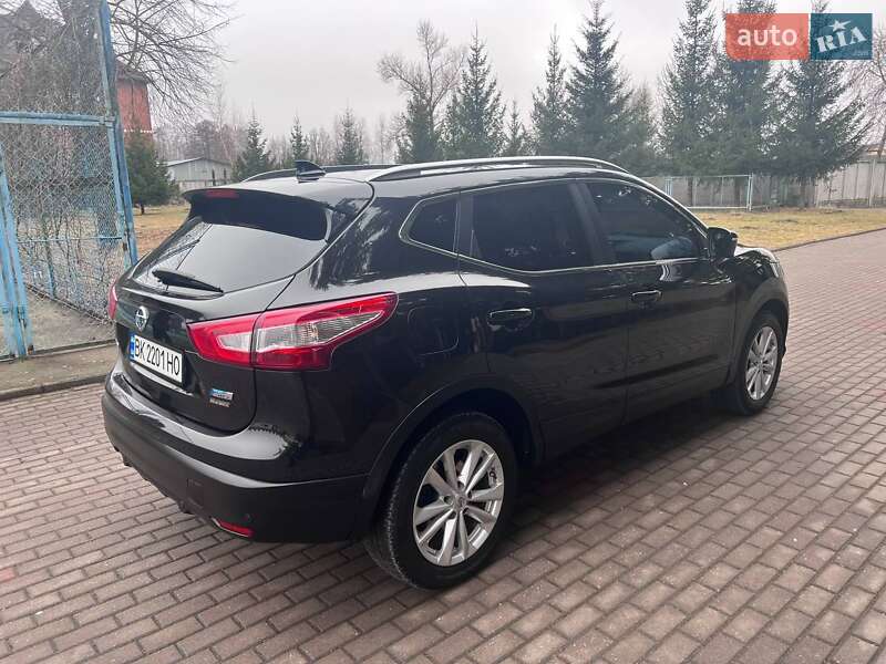Позашляховик / Кросовер Nissan Qashqai 2014 в Рокитному