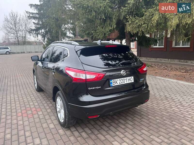 Позашляховик / Кросовер Nissan Qashqai 2014 в Рокитному