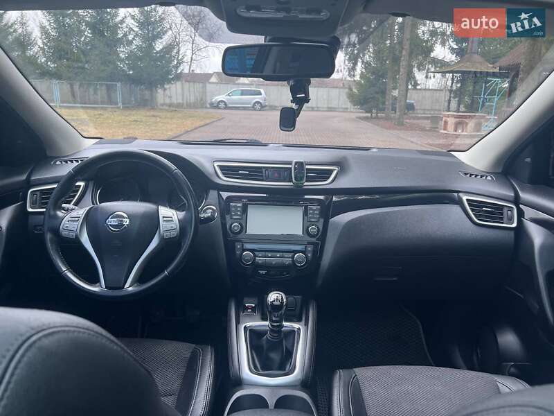 Позашляховик / Кросовер Nissan Qashqai 2014 в Рокитному