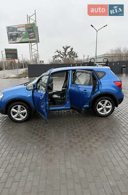 Позашляховик / Кросовер Nissan Qashqai 2007 в Києві