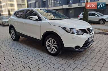 Внедорожник / Кроссовер Nissan Qashqai 2014 в 